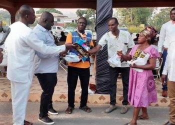 Mpraeso MP organizes end of year party for Zoomlion workers