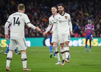 Olise stunner gives Palace a point to deny Man United