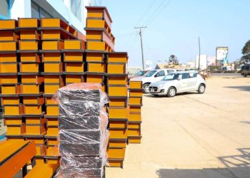 Ministry of Education distributes over 2000 desks to Kpandai