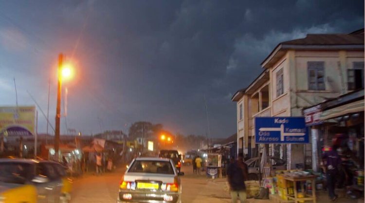 E/R: Chaos rock Asamankese over Chieftaincy