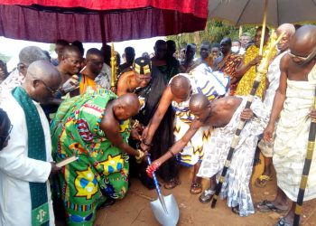 Kwahu: Obomeng Hene, Holy Family NTC cut sod for construction of new lecture blocks