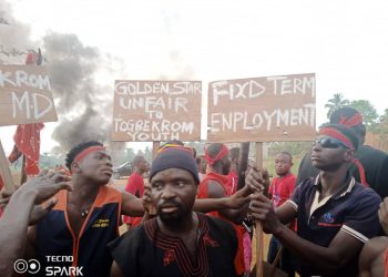 W/R: Wassa Togbekrom youth protest against Golden Star Wassa Mines over unemployment