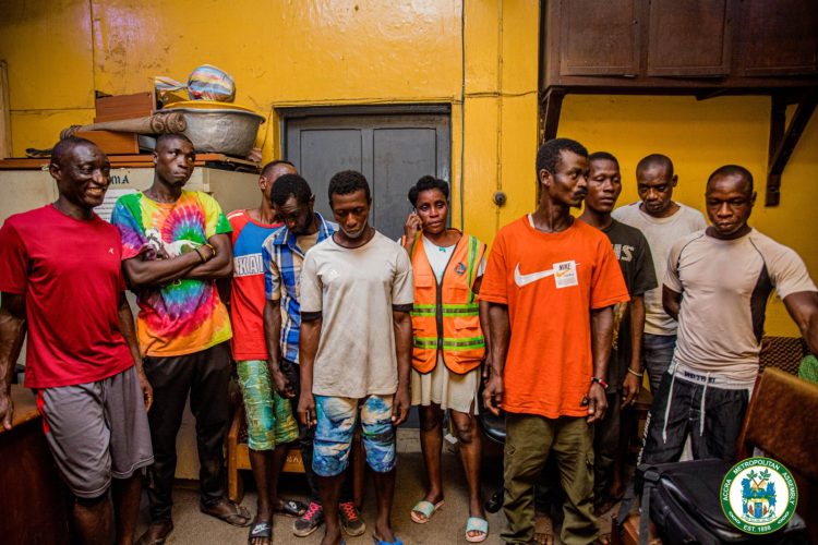 AMA grabs 15 people for improper waste disposal and open defecation