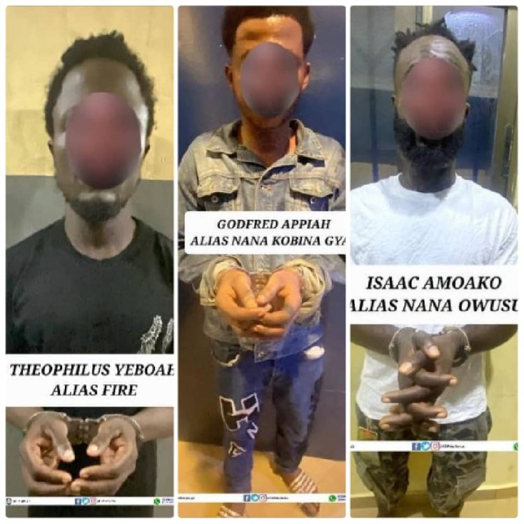 Police arrest 3 persons for brandishing weapons