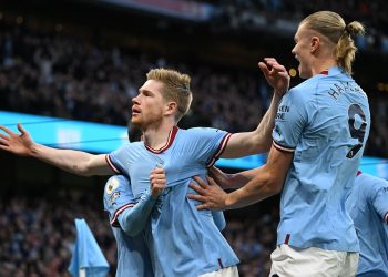 EPL: Man City hammer Arsenal to move two points off top
