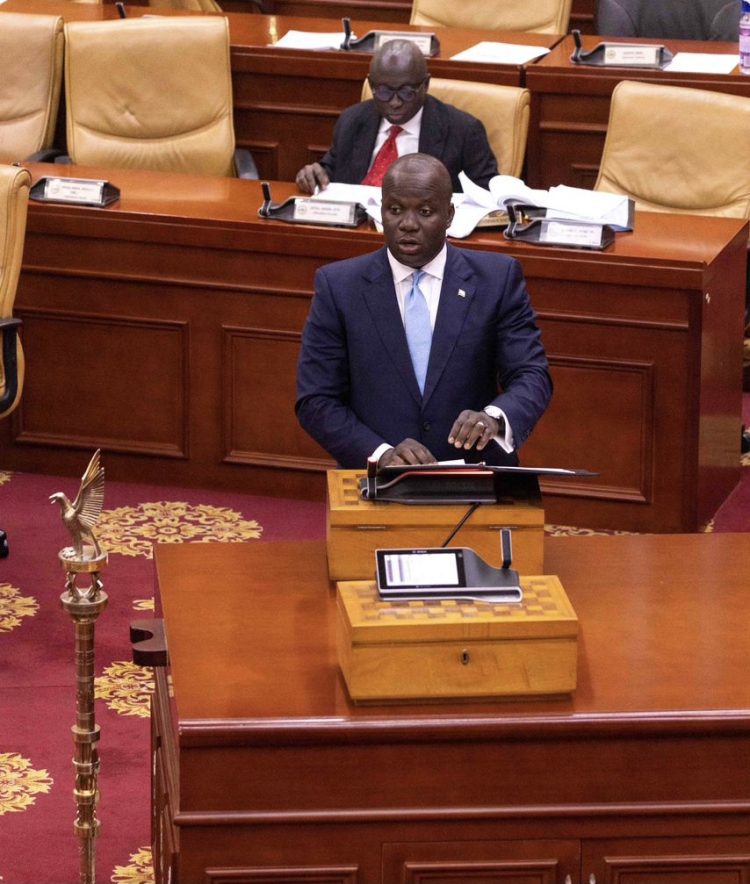 Lands Minister calls for concrete steps to properly manage land borders