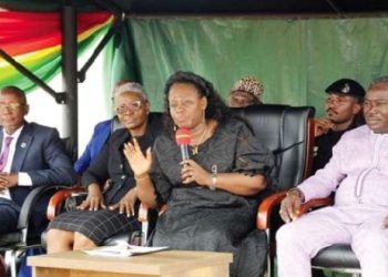 Any court official who requests money from you is a thief – Chief Justice