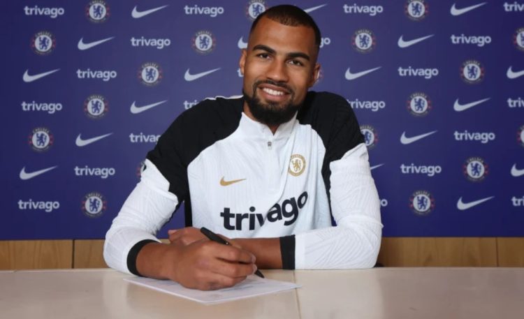 Chelsea complete £25m signing of Brighton’s Sanchez