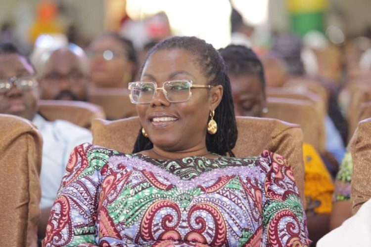 N/R: Communications Ministry trains 1,000 Girls in ICT