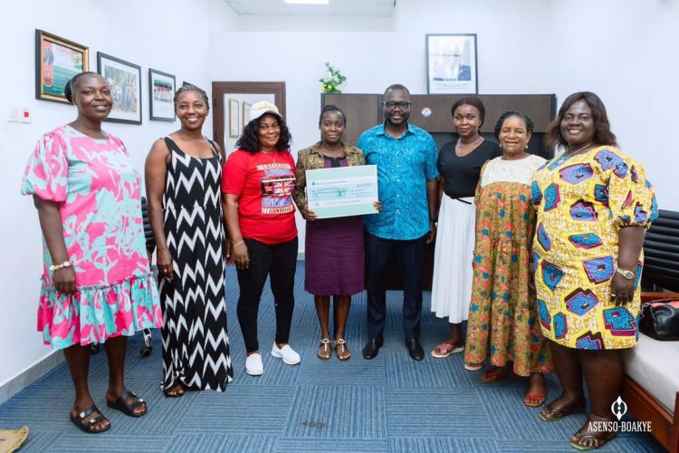 Bantama MP supports local businesswoman