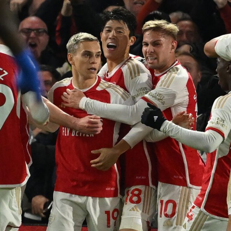 PL: Arsenal stun Chelsea late to rescue dramatic draw
