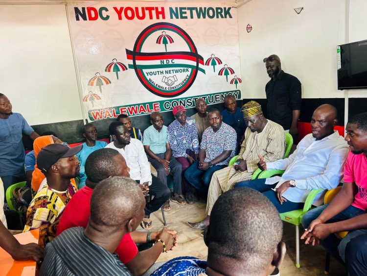 Haruna Iddrisu assists NDC group in Walewale