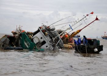 E/R: 5 feared dead, 8 missing after boat capsized on Afram Plains River