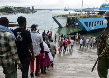 Kenyan accused of throwing baby into ocean arrested