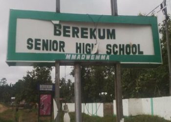 GES interdicts Berekum, Odomaseman SHS headteachers for unauthorized charges to new Students
