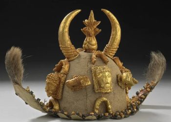 UK to loan back Ghana’s looted “crown jewels”