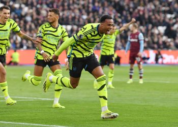 PL: Arsenal thrash West Ham in their biggest away win