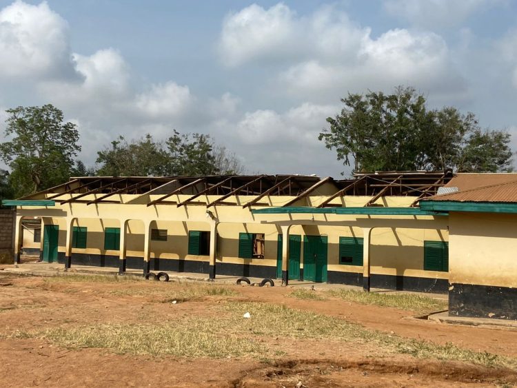 Atwima Nwabiagya North: Rainstorm destroys primary and JHS school blocks in Asuofua