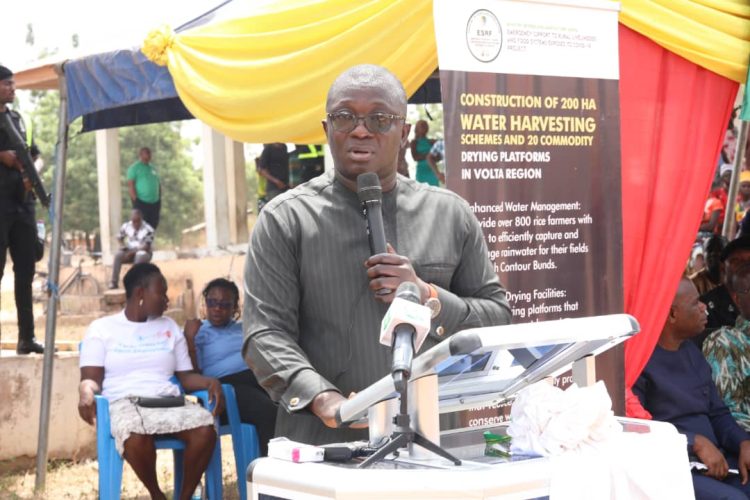 E/R: Agric Minister cuts sod for Rural Livelihoods and Food Systems project