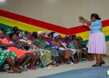 AMA trains fishmongers on essential techniques for fish handling, hygiene