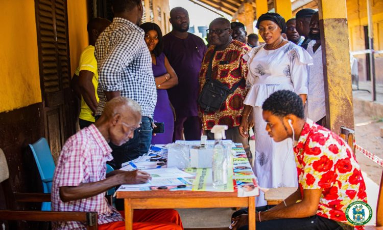 Accra Mayor tours voter registration centre at Ablekuma South