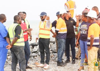 Deputy Works and Housing Minister inspects coastal protection projects