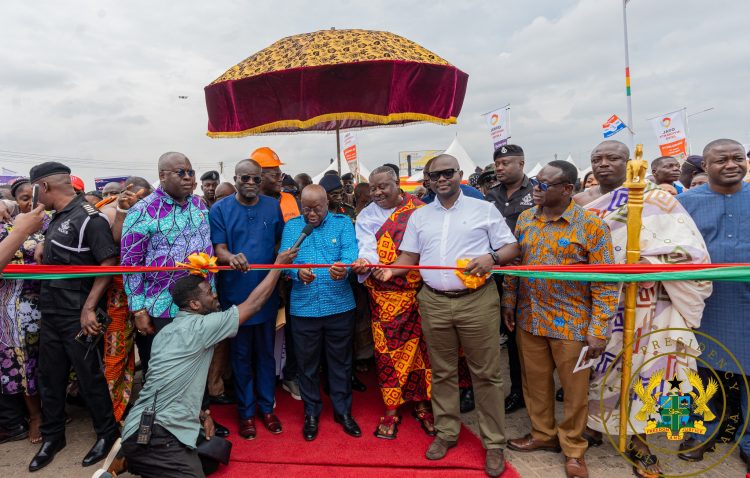 Akufo-Addo cuts sod for Accra-Tema motorway expansion project