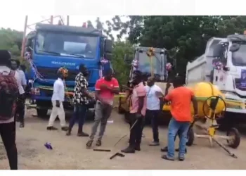 C/R: Commissioning of DRIP equipment ends in violence as NPP and NDC supporters clash