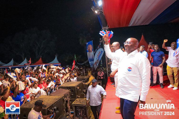 Bawumia tours Abetifi, Mpraeso and Abuakwa South constituencies