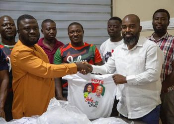 Dr. Duffuor donates 5,000 NDC/JM branded T-Shirts to underserved constituencies in Ashanti Region