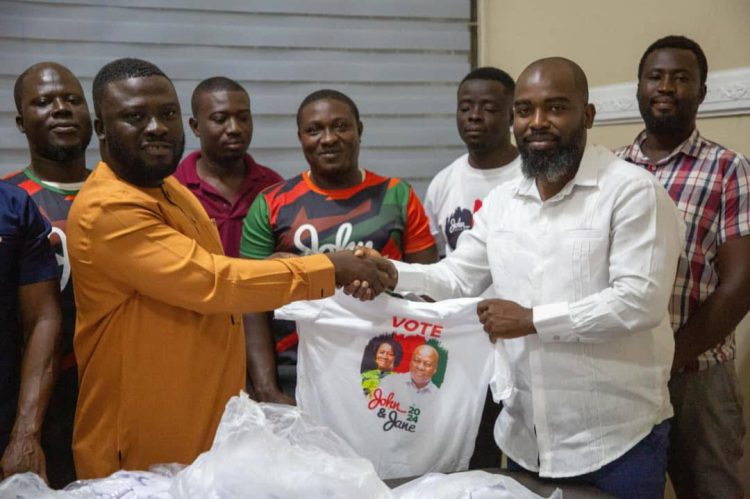 Dr. Duffuor donates 5,000 NDC/JM branded T-Shirts to underserved constituencies in Ashanti Region