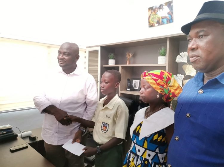 Mpraeso MP supports 50 best performing BECE students in Kwahu South