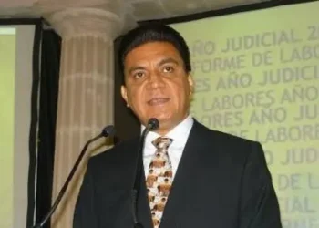 Mexican judge shot dead outside courthouse