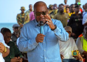 President Mahama visits Salakope and Agavedzi, pledges action on tidal wave devastation