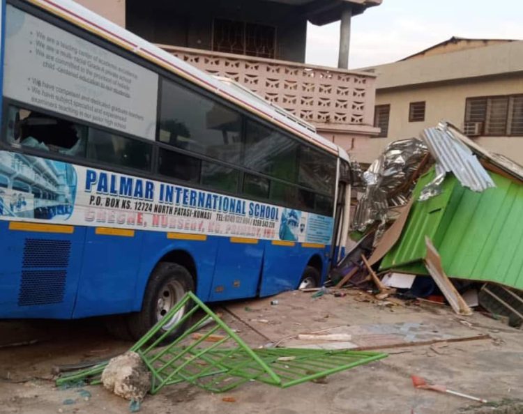 A/R: Two dead in gory school bus accident at Patasi