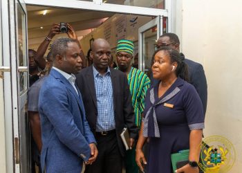 Minister appeals to striking health workers to return to duty