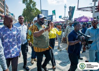 Accra Mayor inspects repair works on Kwame Nkrumah Avenue