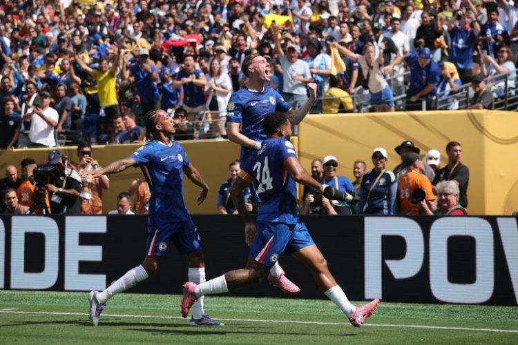 Chelsea ‘floors’ PSG to cling club world cup trophy