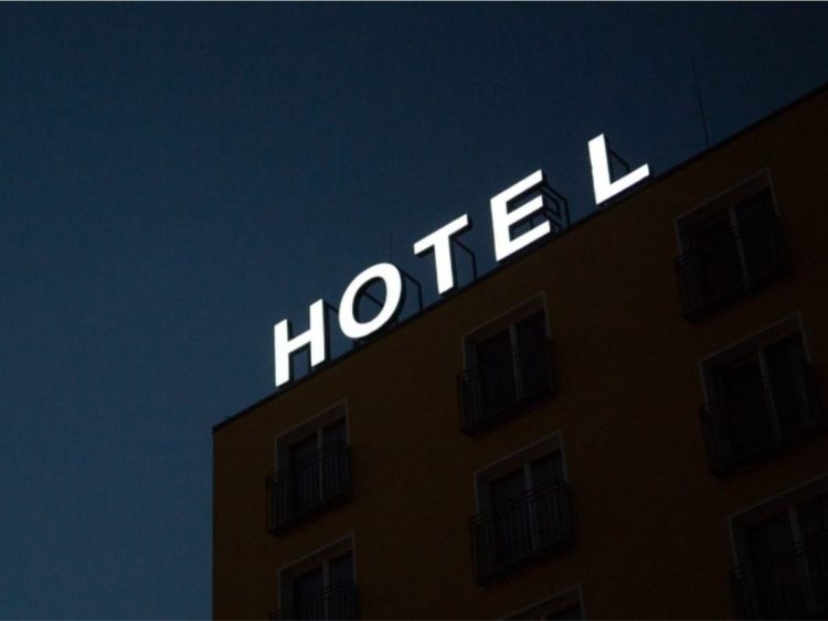 O/R: Man steals ¢38,000 to spoil girls and lodge in hotel