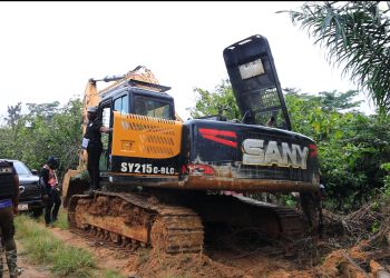 Anti-Galamsey Taskforce seizes excavators in Asante Akim South