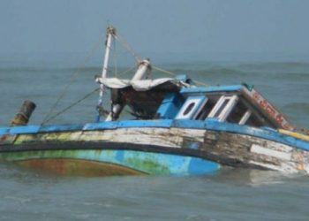 Scores of residents fleeing Gbenyiri clashes feared dead after vessel capsize on white Volta River