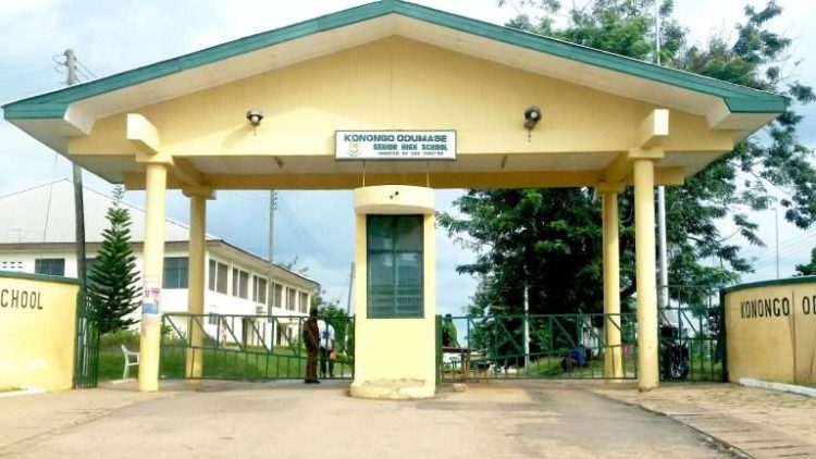 A/R: Wesley SHS students reportedly assault house mistress for disallowing cheating