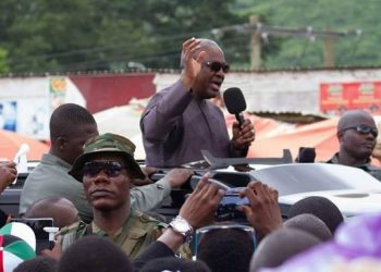 Mahama meets press tonight