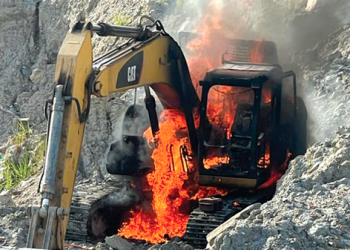 E/R: Anti-galamsey taskforce set 4 excavators ablaze at Anum-Apapam