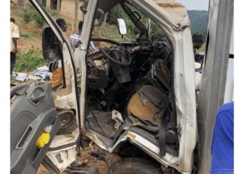 E/R: Fire Service saves 3 after truck veered into ditch in Adukrom
