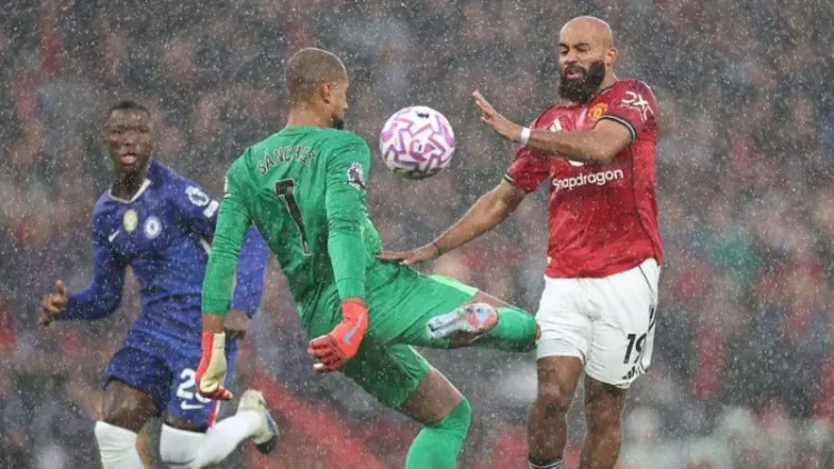 Manchester Utd secure priceless win after early Sanchez red card