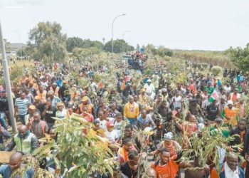 Two shot dead after chaos erupts at Raila Odinga’s public viewing