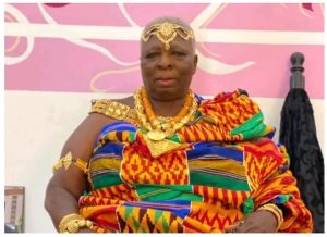 Nana Quasie Essiem IV, Chief of Whindo in the Effia-Kwesimintsim Municipality near Takoradi