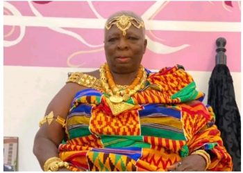 Nana Quasie Essiem IV, Chief of Whindo in the Effia-Kwesimintsim Municipality near Takoradi