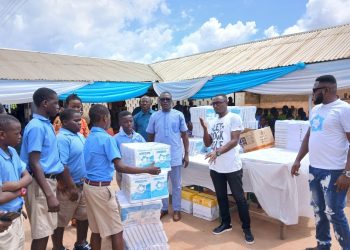 Osino Development Forum donates 7,000 educational materials to public schools